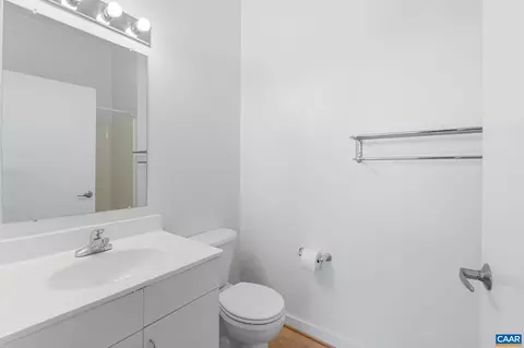 820 E High St #8, Charlottesville, VA 22902 photo 7