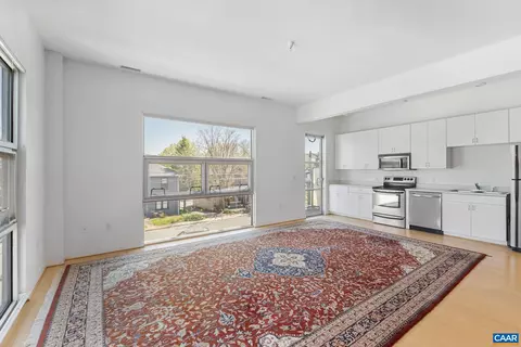 820 E High St #8, Charlottesville, VA 22902 photo 8