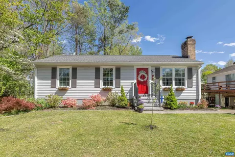 382 Wildwood Ct, Charlottesville, VA 22901