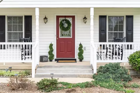 81 Arrowhead Ln, Stuarts Draft, VA 24477 photo 3