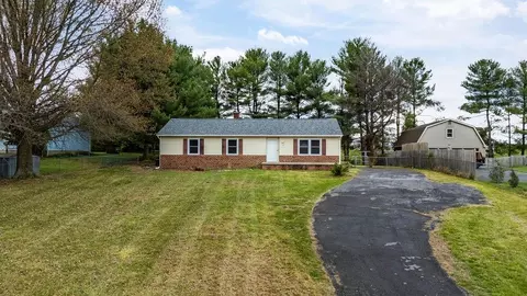753 Weyers Cave Rd, Weyers Cave, VA 24486