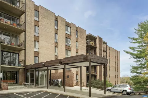 511 N 1st St N #502, Charlottesville, VA 22902