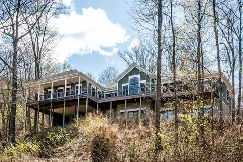 9586 Brunk Spring Ln, Broadway, VA 22815