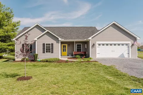 45 Auburn Dr, Grottoes, VA 24441