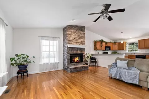 4086 Three Chopt Rd, Gum Spring, VA 23065 photo 15