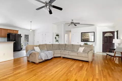 4086 Three Chopt Rd, Gum Spring, VA 23065 photo 17