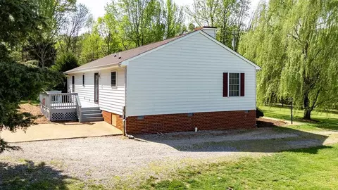 4086 Three Chopt Rd, Gum Spring, VA 23065 photo 8