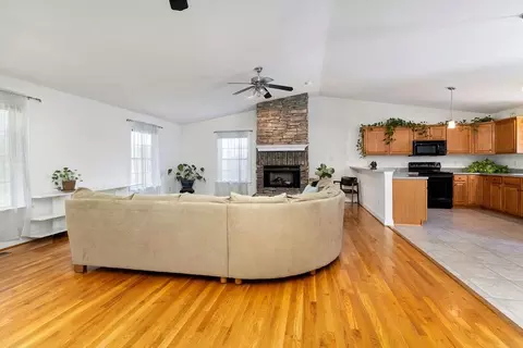 4086 Three Chopt Rd, Gum Spring, VA 23065 photo 14