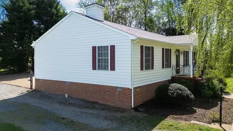 4086 Three Chopt Rd, Gum Spring, VA 23065 photo 6