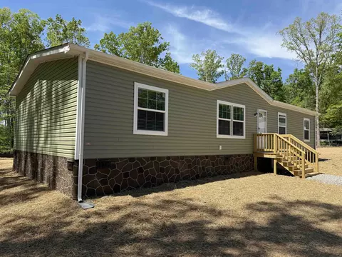 1432 Toll House Rd, Drakes Branch, VA 23937