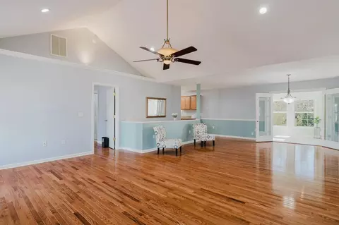 356 W Springbrook Rd W, Broadway, VA 22815 photo 9
