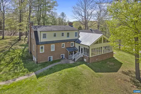 330 Carrsbrook Dr, Charlottesville, VA 22901