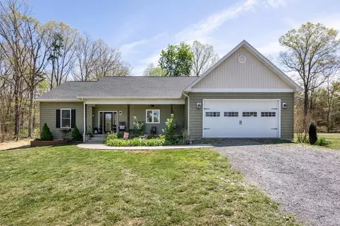 106 Crimora Mine Rd, Crimora, VA 24431