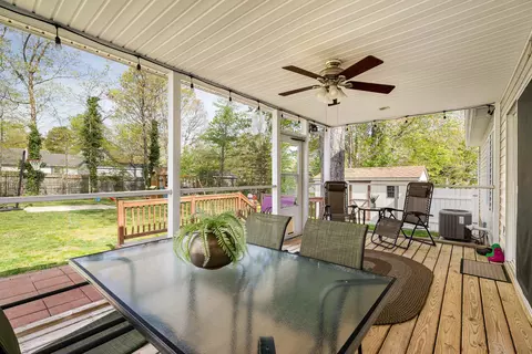 277 Cooper Dr, Stuarts Draft, VA 24477