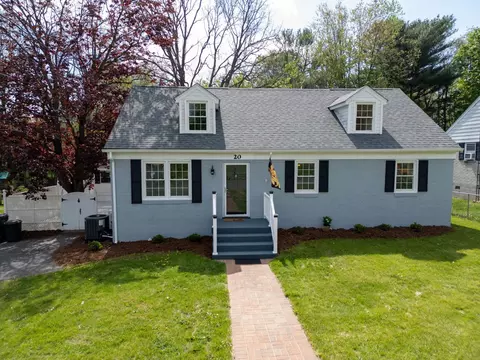 20 Beverley St, Verona, VA 24482
