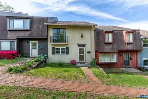 86 Woodlake Dr, Charlottesville, VA 22901