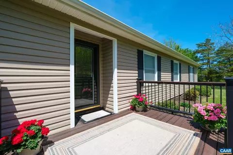 349 Todd Rd, Mount Sidney, VA 24467 photo 6