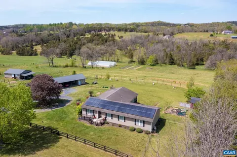 349 Todd Rd, Mount Sidney, VA 24467
