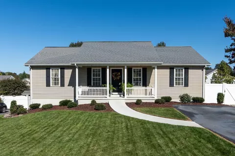128 Lofton Dr, Weyers Cave, VA 24486