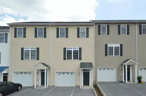2319 Kendall Ln, Harrisonburg, VA 22801
