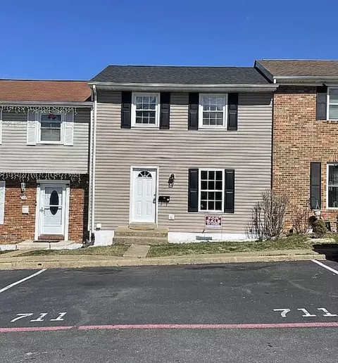 711 Northfield Ct, Harrisonburg, VA 22802