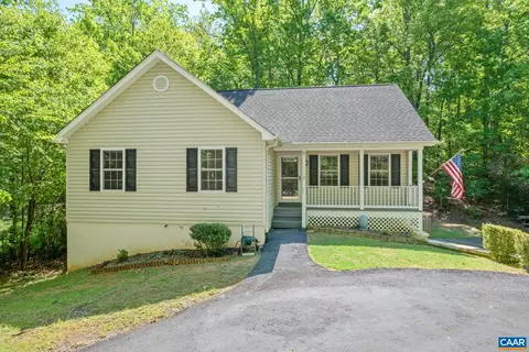 25 S Bearwood Dr S, Palmyra, VA 22963