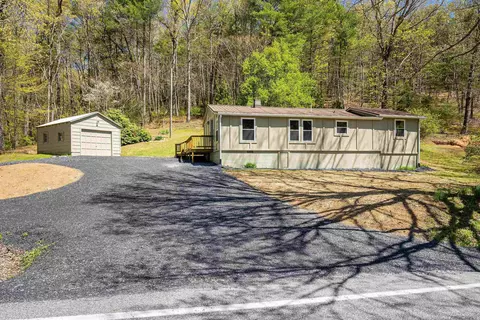 3381 Hankey Mountain Hwy, Churchville, VA 24421