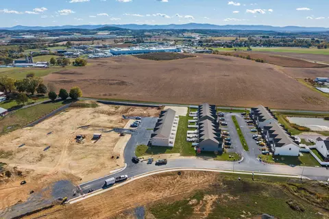 View/Area - 5 Barnyard Cir, Bridgewater, VA 22812 photo 7 of 10