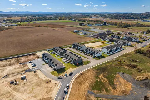 View/Area - 5 Barnyard Cir, Bridgewater, VA 22812 photo 8 of 10