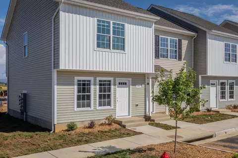 1401 Woodrow Cir, Harrisonburg, VA 22802