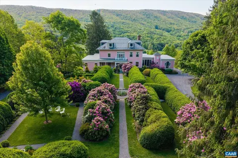 356 Routier Hill Rd, Hot Springs, VA 24445