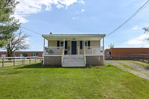 149 Shenandoah St, Mount Jackson, VA 22842