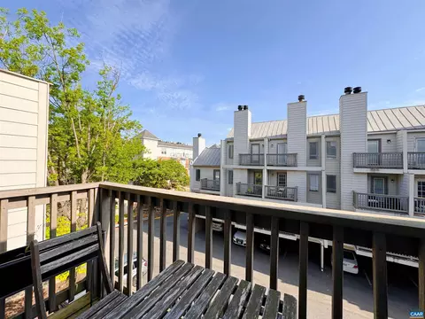 1305 Wertland St #B-8, Charlottesville, VA 22903