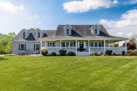 1916 Tinkling Spring Rd, Stuarts Draft, VA 24477