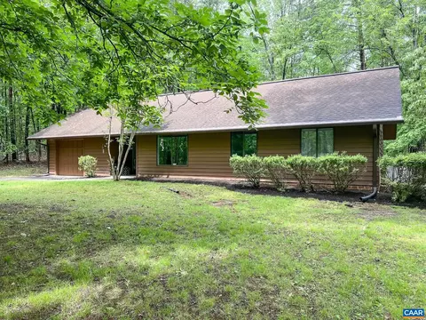 4190 Blue Flint Ln, Earlysville, VA 22936