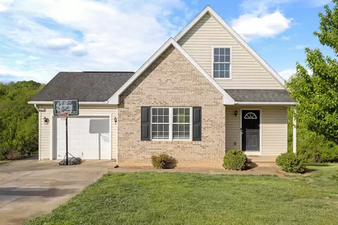 61 Thoroughbred Cir, Lexington, VA 24450