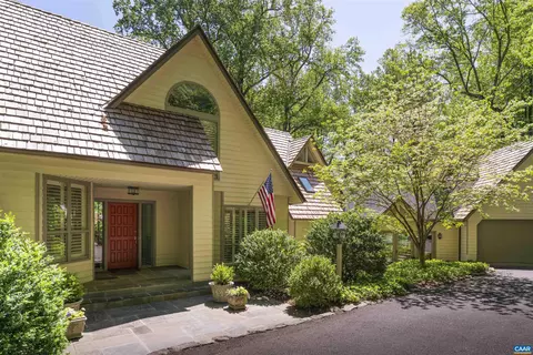 440 Rookwood Dr, Charlottesville, VA 22903