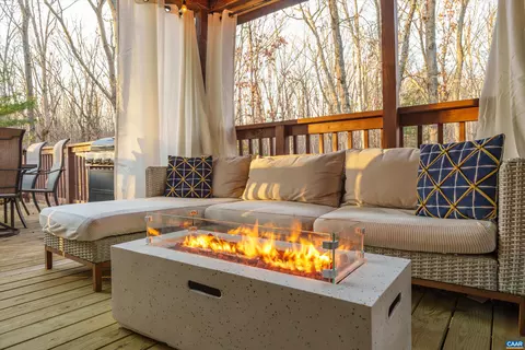 358 Alleghany Dr, Mcgaheysville, VA 22840