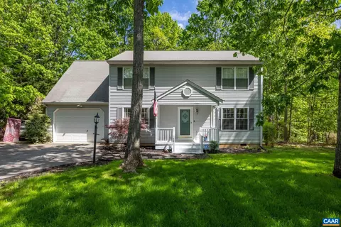 18 Kingswood Rd, Palmyra, VA 22963