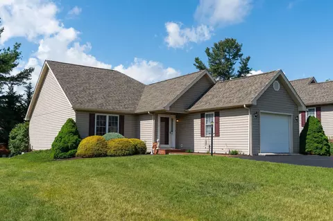 82 Ashleigh Dr, Waynesboro, VA 22980