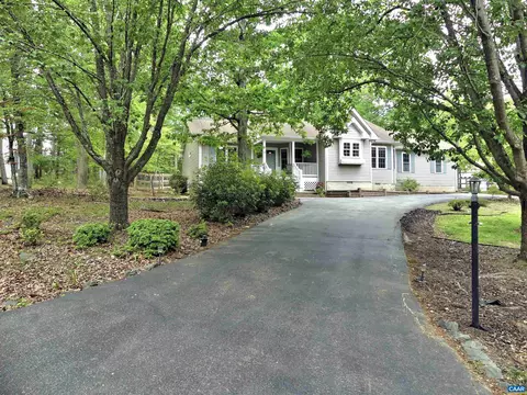 Exterior - 2 Drew Ct, Palmyra, VA 22963 photo 2 of 14