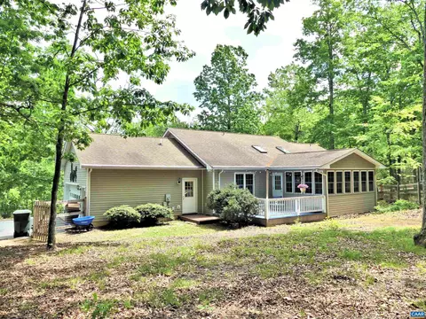 Exterior - 2 Drew Ct, Palmyra, VA 22963 photo 3 of 14