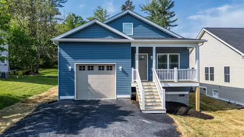 1020 Reservoir St, Waynesboro, VA 22980