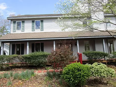 893 Stoney Crk W, Nellysford, VA 22958