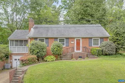 1221 Greenway Rd, Charlottesville, VA 22903