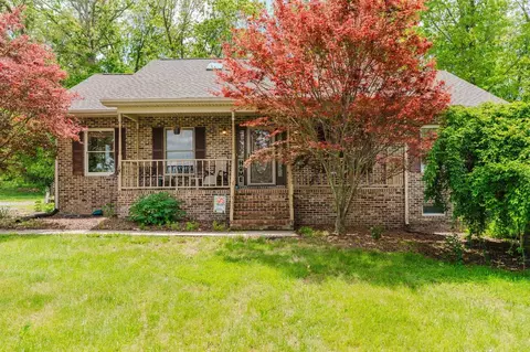 256 Back Rd, Shenandoah, VA 22849