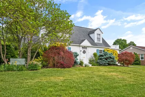 208 N Stuart Ave N, Elkton, VA 22827