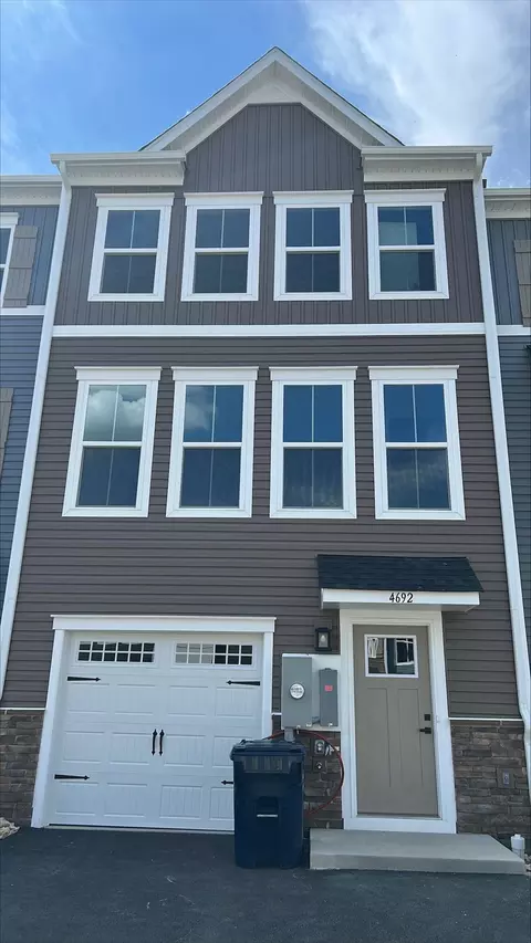4692 Drysdale St, Harrisonburg, VA 22801