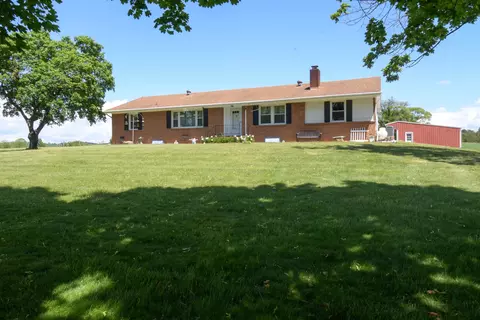 7543 River Hill Ln, Weyers Cave, VA 24486