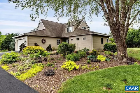 1038 Stoney Crk E, Nellysford, VA 22958